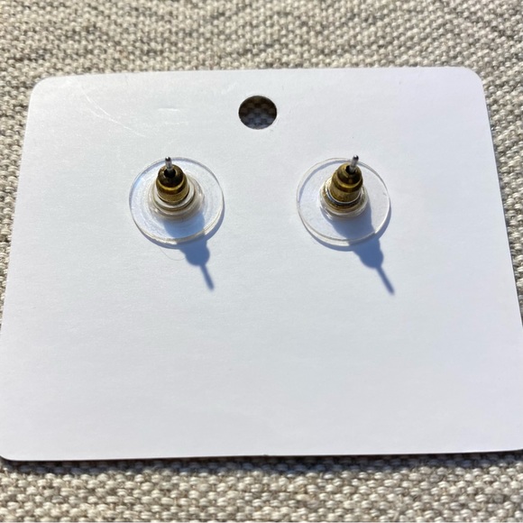 Brand New Earrings - Picture 3 of 3